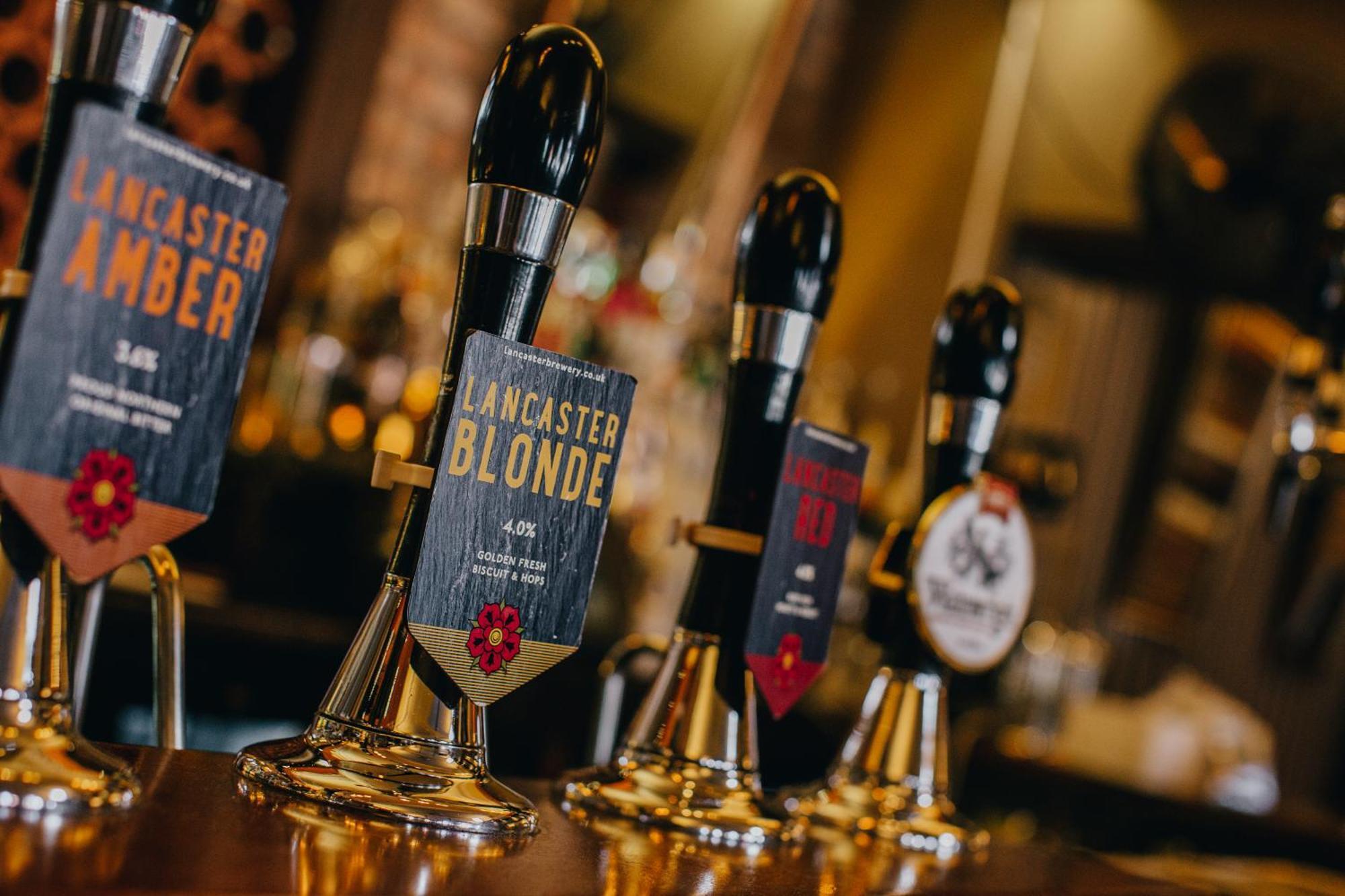 The Duke Of Edinburgh Hotel & Bar Barrow-in-Furness Екстер'єр фото