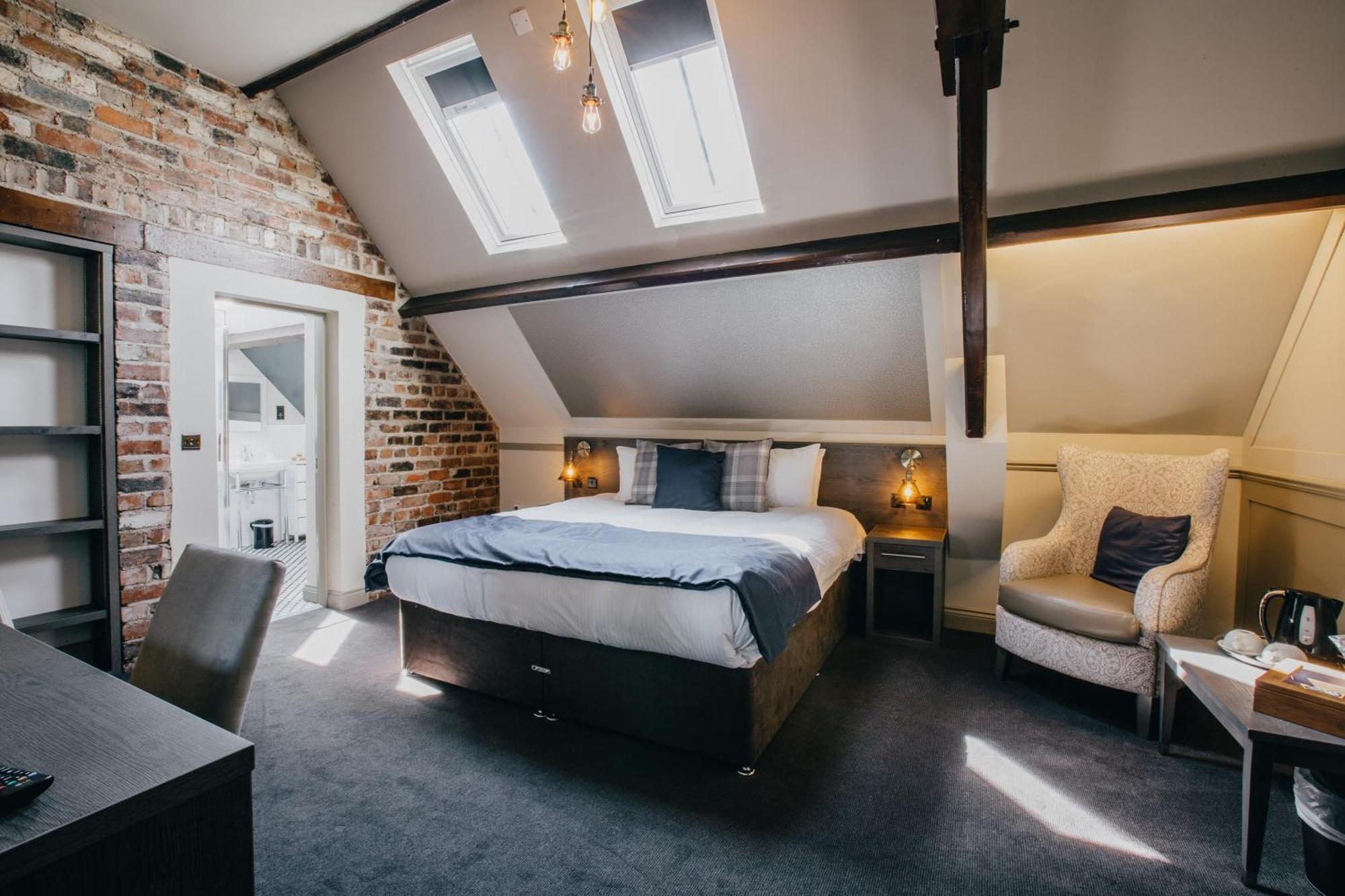 The Duke Of Edinburgh Hotel & Bar Barrow-in-Furness Екстер'єр фото