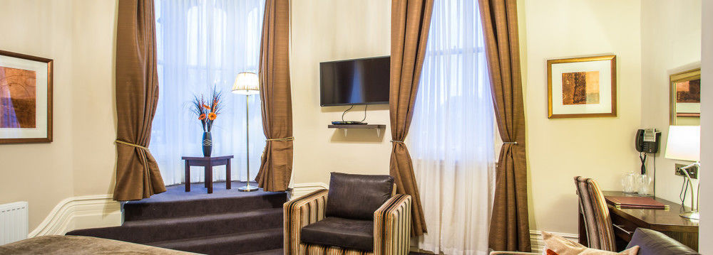 The Duke Of Edinburgh Hotel & Bar Barrow-in-Furness Екстер'єр фото